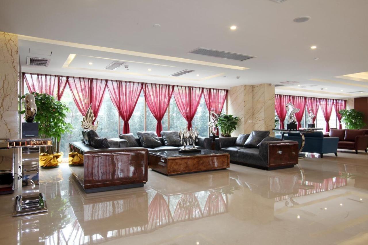 Guangzhou Jin Wan Li Business Hotel Exterior photo