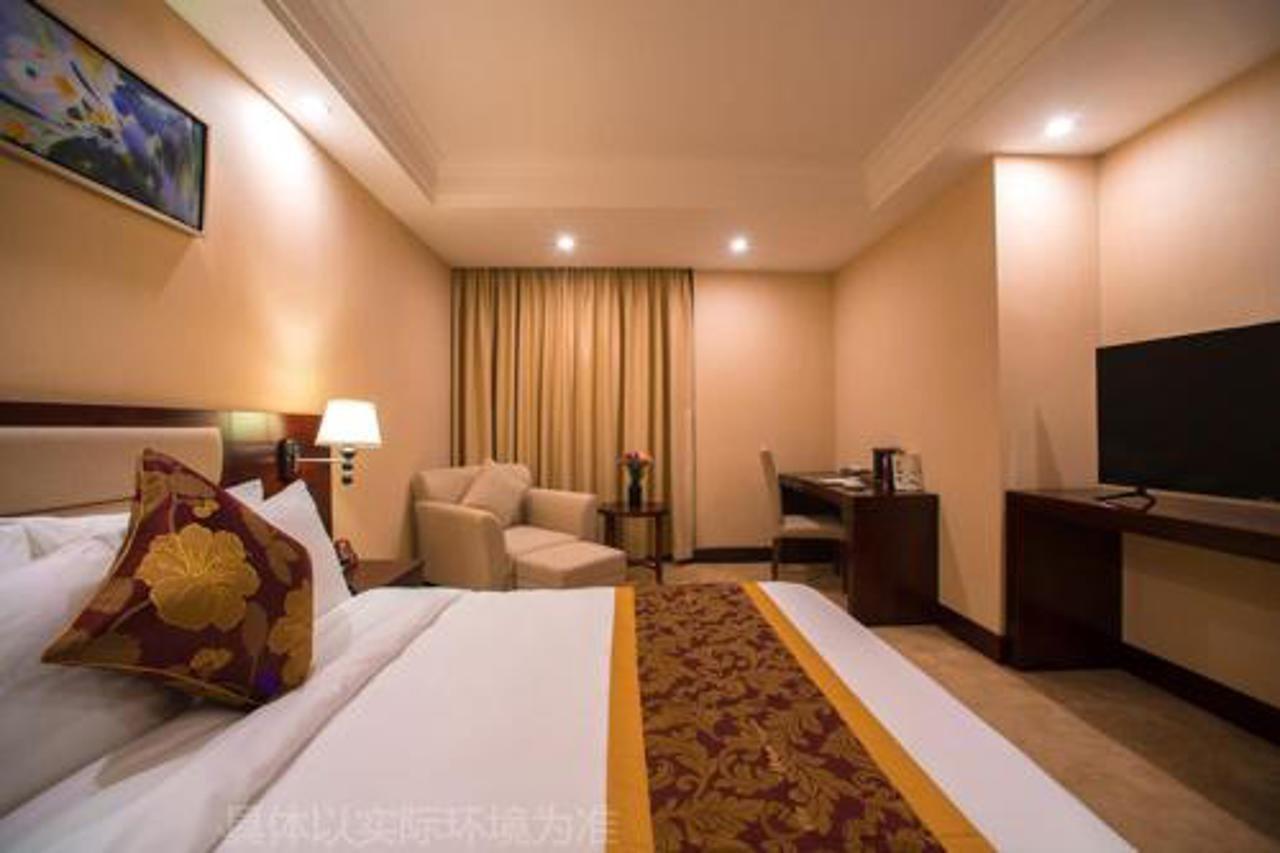 Guangzhou Jin Wan Li Business Hotel Exterior photo