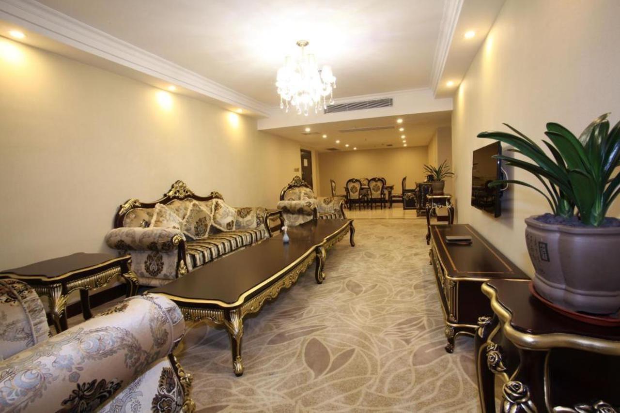 Guangzhou Jin Wan Li Business Hotel Exterior photo